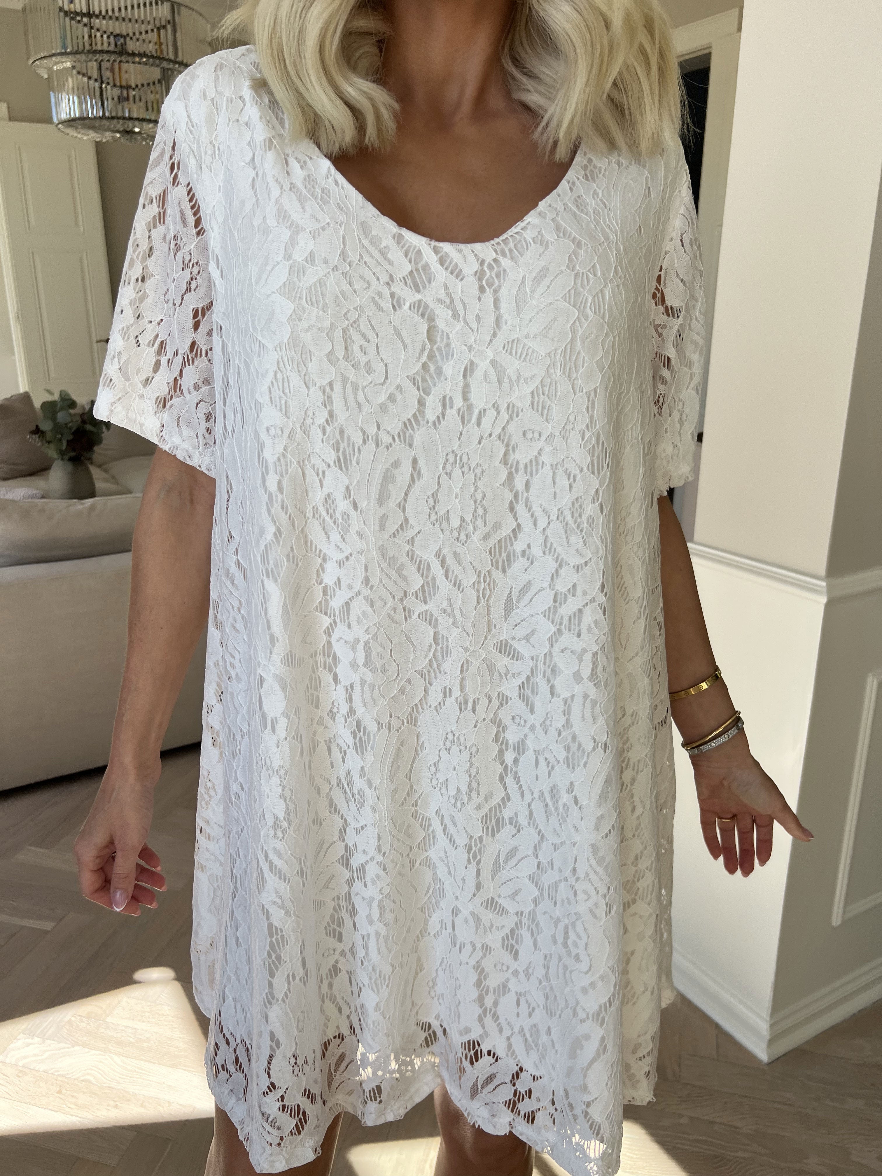 Gloria - Blondekjole i a-facon